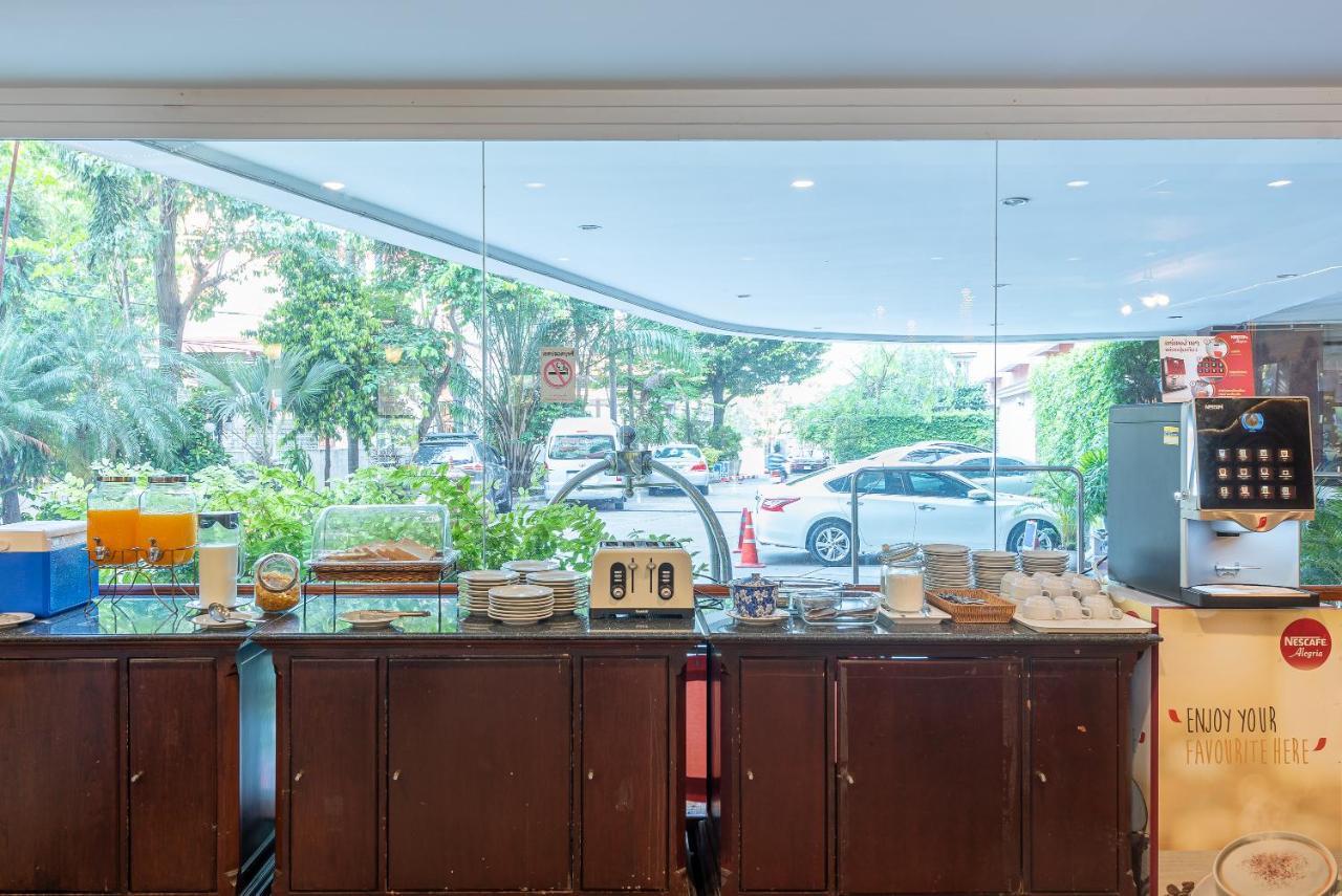 Nonthaburi Palace Hotel Екстериор снимка