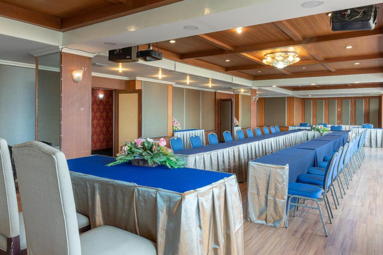 Nonthaburi Palace Hotel Екстериор снимка