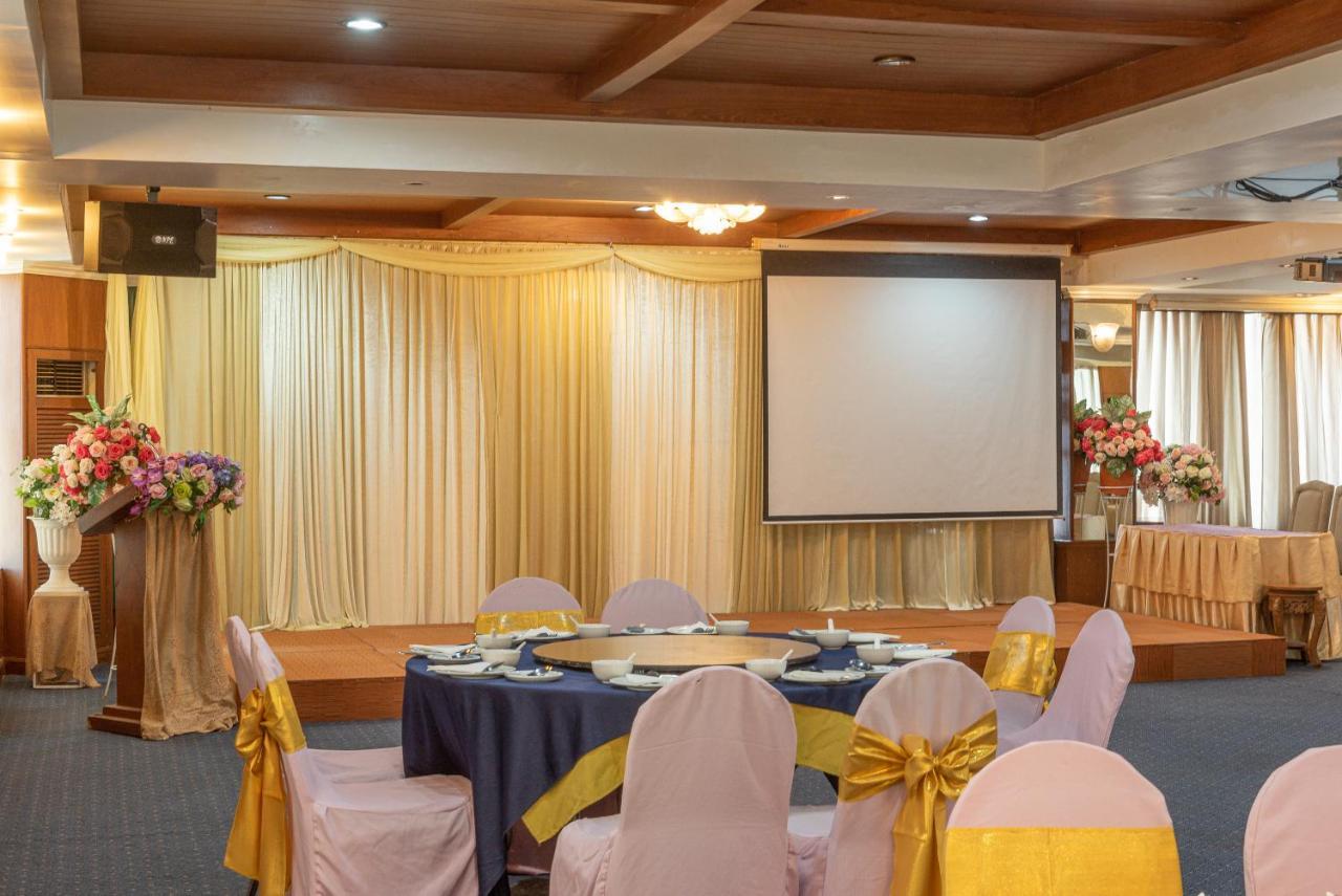 Nonthaburi Palace Hotel Екстериор снимка