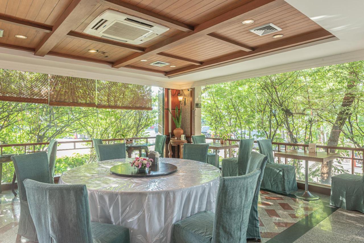 Nonthaburi Palace Hotel Екстериор снимка