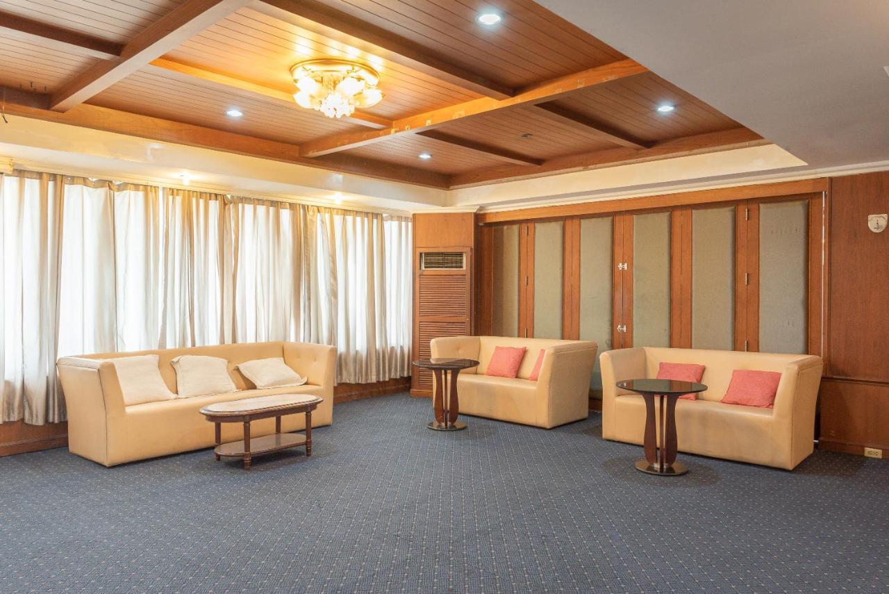 Nonthaburi Palace Hotel Екстериор снимка
