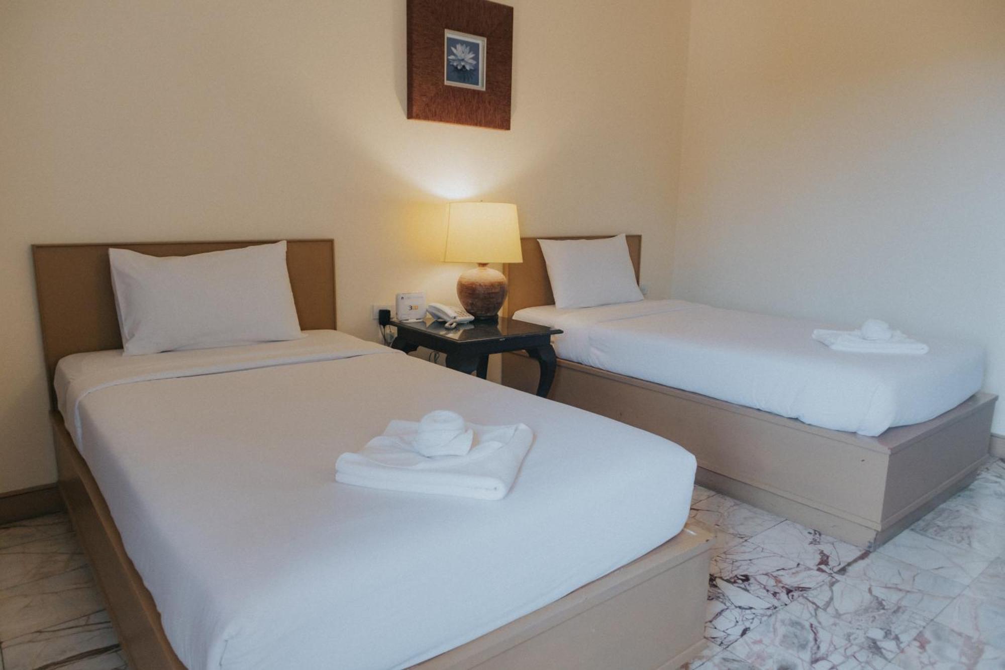 Nonthaburi Palace Hotel Екстериор снимка