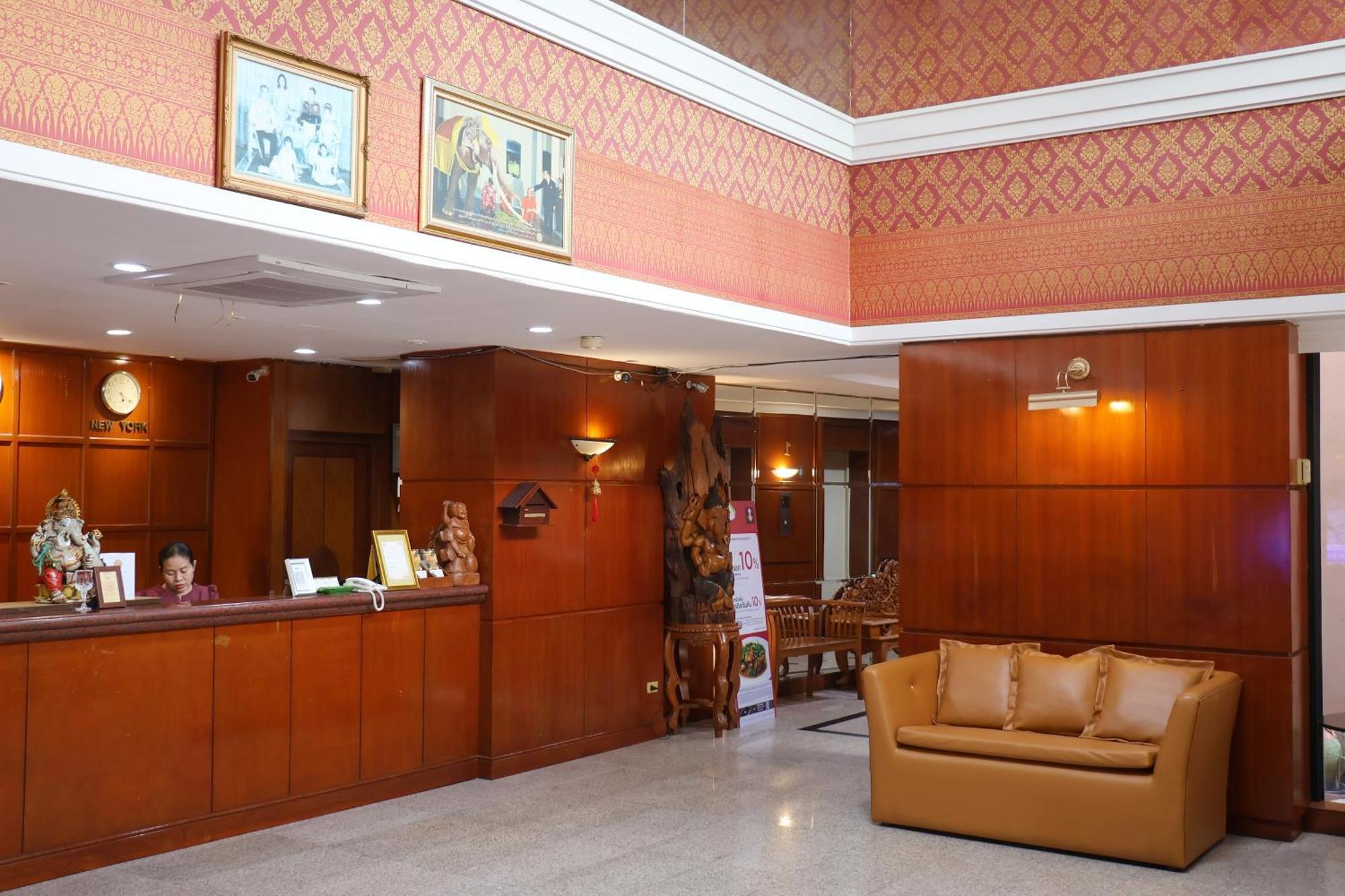 Nonthaburi Palace Hotel Екстериор снимка