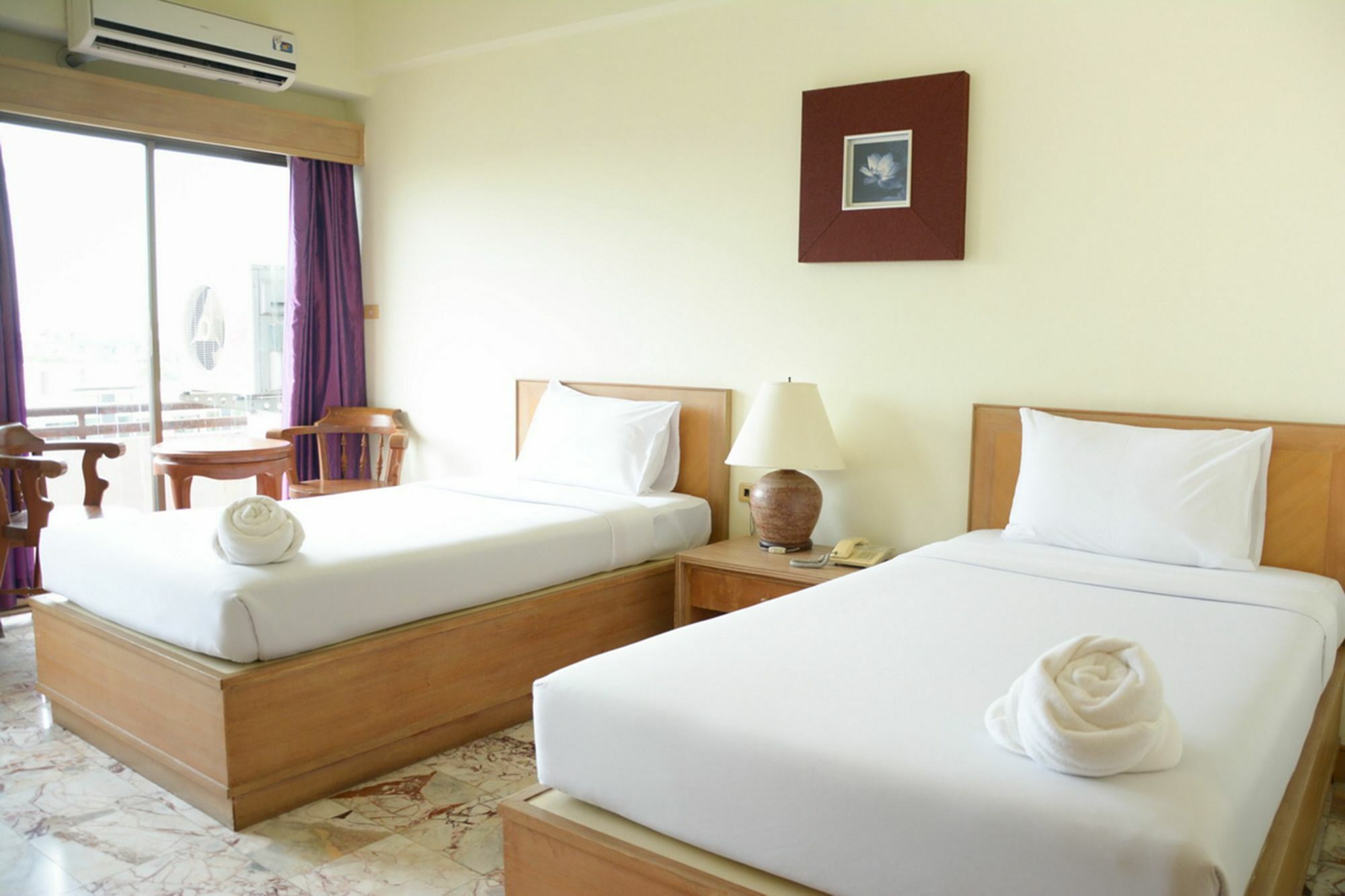 Nonthaburi Palace Hotel Екстериор снимка